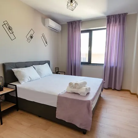 By The River 2 Apartmán *