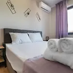 Apartament By The River 2