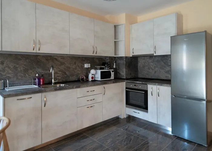 By The River 2 Lejlighed